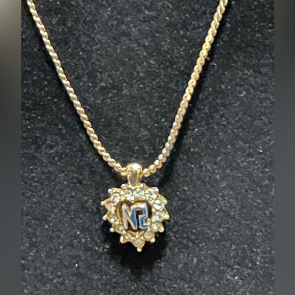 🔥2 Vintage Nina Ricci Necklaces in Great Used Condition - Picture 3 of 13